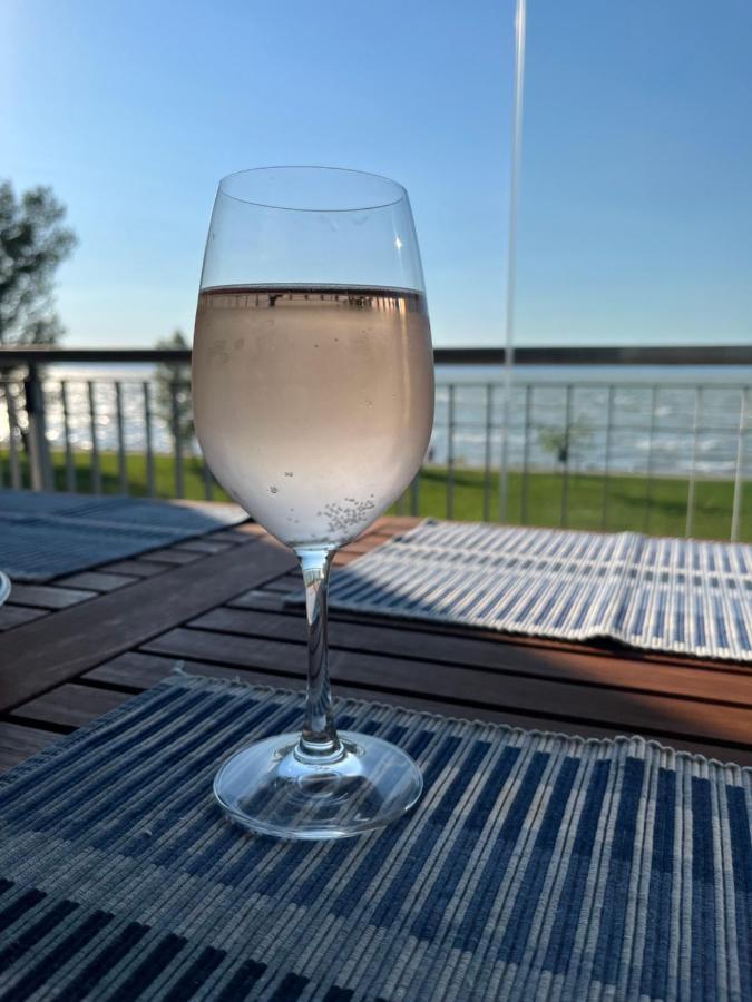 Summer Vibe Апартаменти